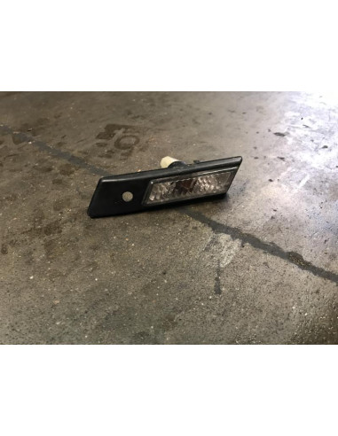 Repetiteur clignotant avant droit  (Feux) BMW SERIE 3 (E36) 