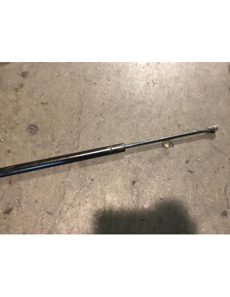 Verin de capot BMW  