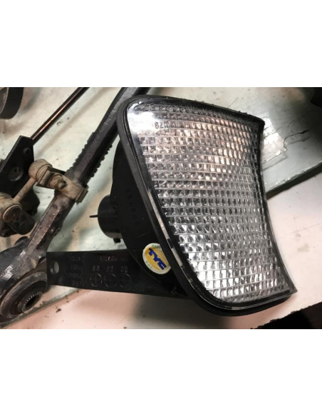 Optique avant secondaire gauche (feux)(clignotant) BMW SERIE 5 E34 