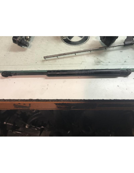 Verin de coffre BMW SERIE 3 (E46) 