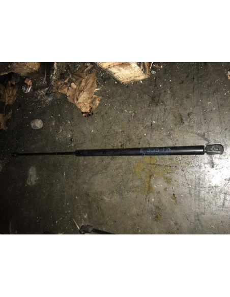 Verin de coffre BMW SERIE 3 E30 TOURING BREAK Diesel