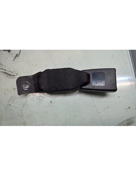Attache ceinture arriere gauche BMW SERIE 3 E90 PHASE 2 