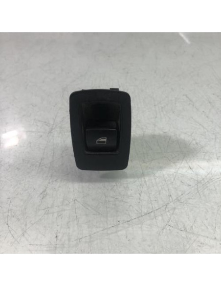 Interrupteur de leve vitre arriere droit BMW SERIE 1 E87 PHASE 1 