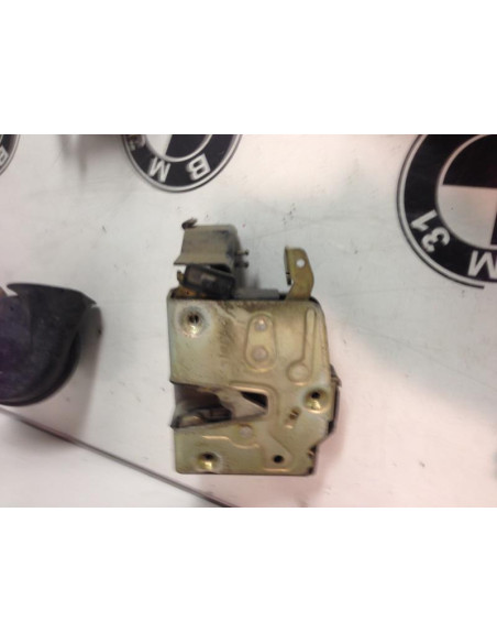 Serrure arriere droit BMW SERIE 3 E30 
