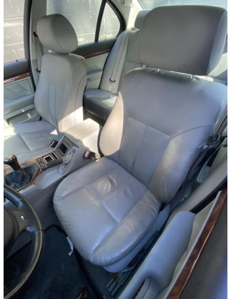 Eclairage de plafonnier BMW SERIE 5 E39 PHASE 2 Essence