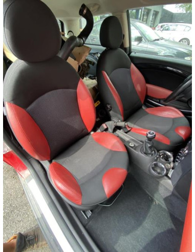 Joint de porte avant droite MINI MINI 2 R56 PHASE 2 Diesel