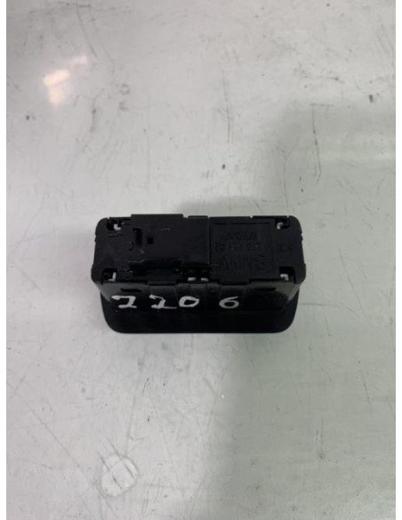 Bouton de coffre BMW SERIE 5 F90 PHASE 2 Essence