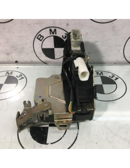 Serrure avant droit BMW SERIE 7 E38 Essence
