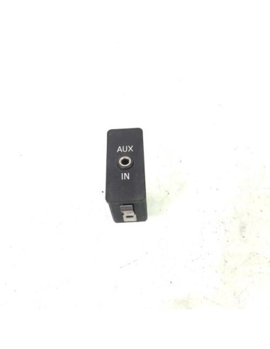 Prise port USB BMW SERIE 1 E87 PHASE 1 Diesel