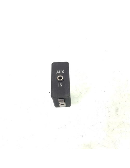 Prise port USB BMW SERIE 1 E87 PHASE 1 Diesel