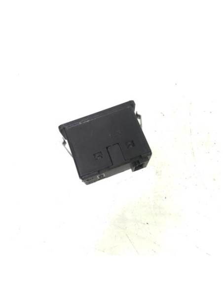Prise port USB BMW SERIE 1 E87 PHASE 1 Diesel
