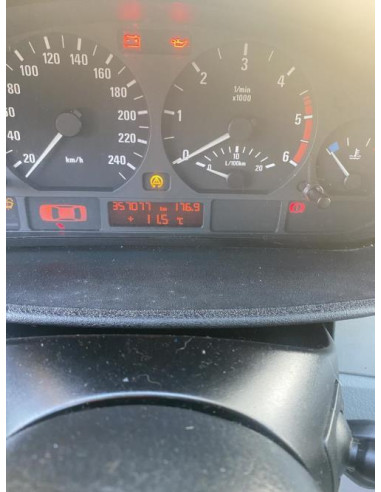 Cache moteur  BMW SERIE 3 E46 PHASE 1 Diesel