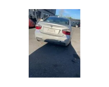 Vitre avant gauche BMW SERIE 3 E90 PHASE 1 Diesel