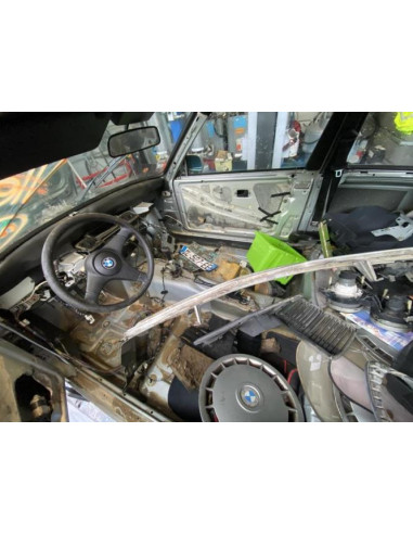 Eclairage de plafonnier BMW SERIE 3 E30 Essence