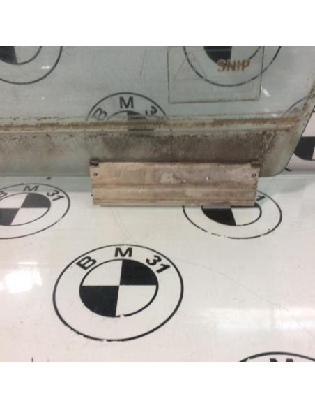 Vitre avant gauche BMW SERIE 3 E30 Diesel