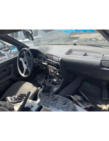 Vitre avant gauche BMW SERIE 3 E30 Diesel