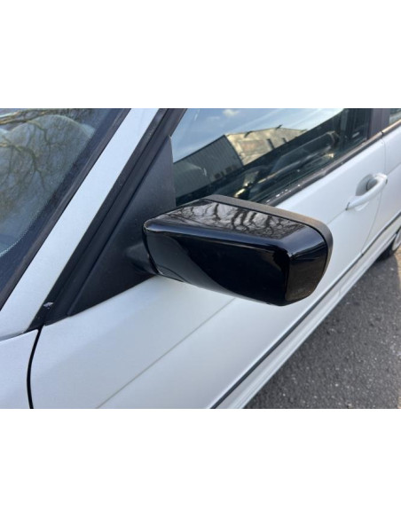 Aile arriere droit BMW SERIE 3 E46 PHASE 1 Essence