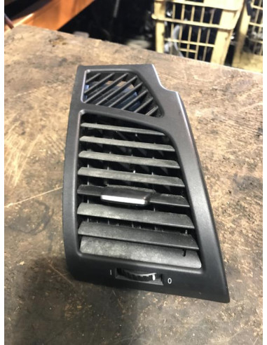 Aerateur tableau de bord avant droit BMW SERIE 1 E81 Diesel