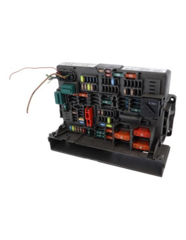 Porte fusible BMW SERIE 1 E81 Diesel