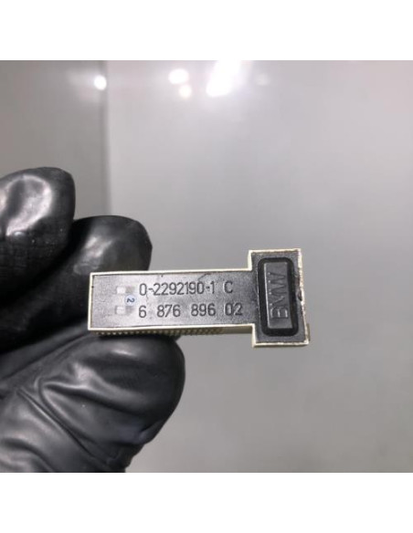 Contacteur feu stop MINI MINI 3 F54 CLUBMAN PHASE 1 BREAK Essence