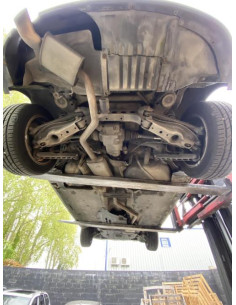 Fusee arriere gauche BMW SERIE 1 E87 PHASE 2 Diesel