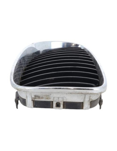 Grille de calandre droite BMW SERIE 1 E81 Diesel