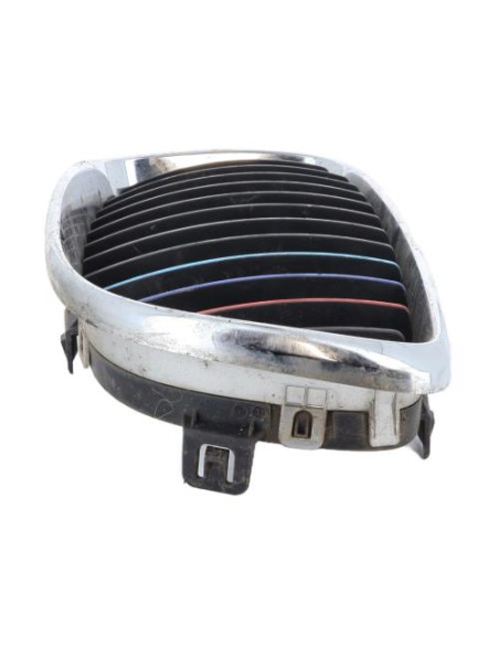 Grille de calandre gauche BMW SERIE 1 E81 Diesel