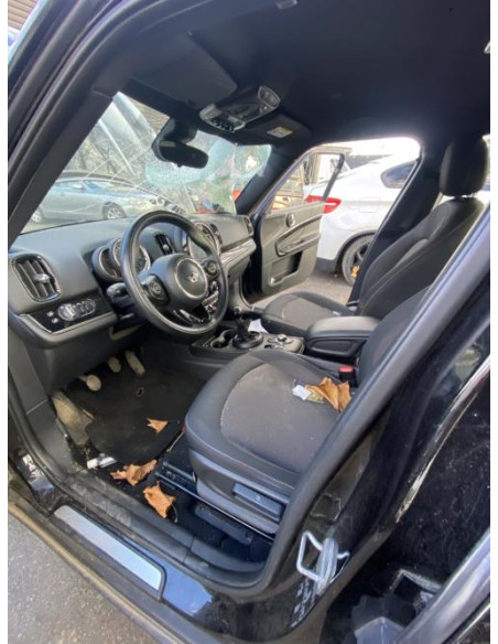 Crochet de remorquage MINI MINI 3 F60 COUNTRYMAN PHASE 1 BREAK Diesel