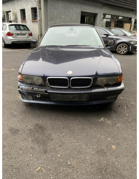 Serrure avant droit BMW SERIE 7 E38 Diesel