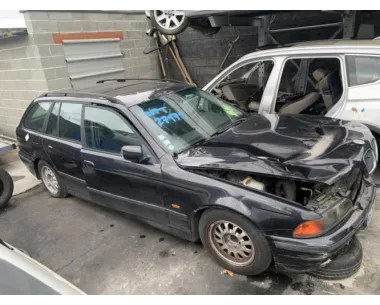 Face avant BMW SERIE 5 E39 TOURING PHASE 1 BREAK Diesel