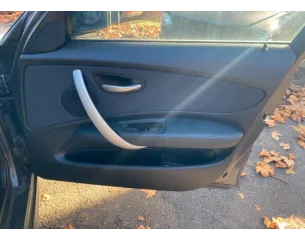 Panneau de porte avant droit BMW SERIE 1 E87 PHASE 2 Essence