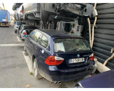 Support de phare gauche (tôle) BMW SERIE 3 E91 TOURING PHASE 1 BREAK Diesel