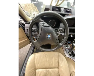 Pare boue arriere droit BMW SERIE 5 E60 PHASE 1 Diesel