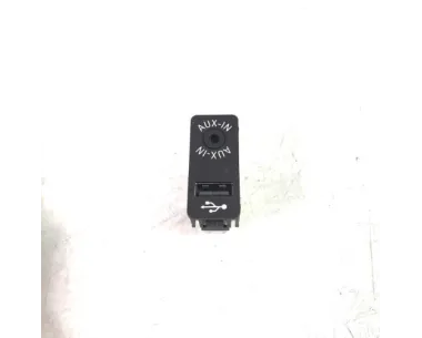 Prise port USB BMW SERIE 1 F20 PHASE 1 Diesel