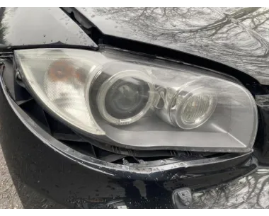 Fusee avant droit BMW SERIE 1 E88 CABRIO Essence